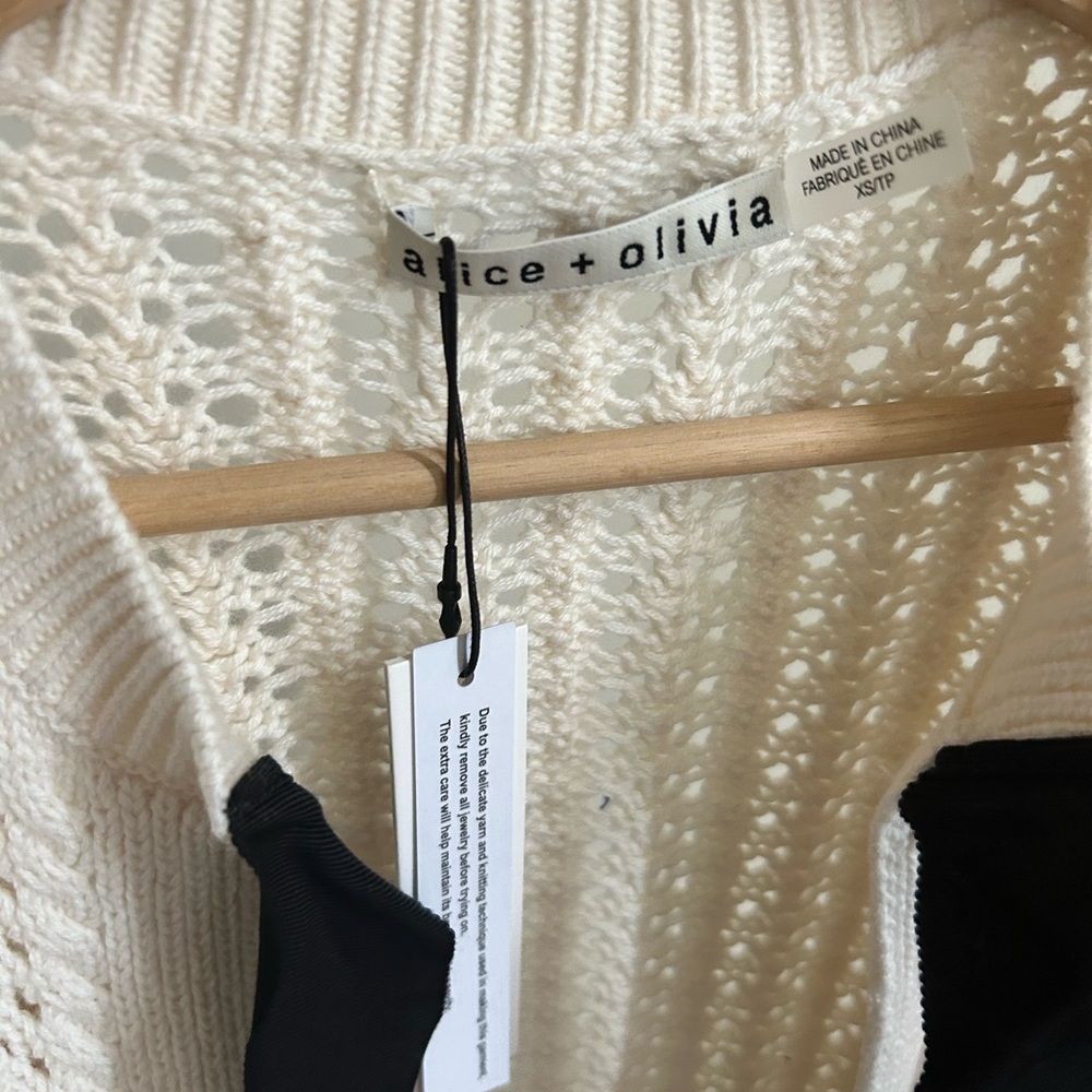 NWT Alice + Olivia Kitty Puff Sleeve Cardigan Sweater XS - Picture 16 of 17